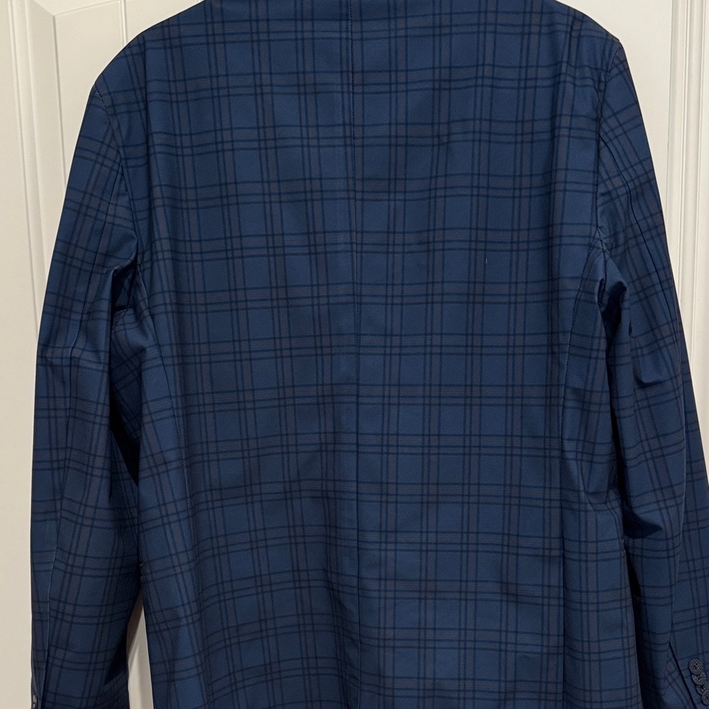 Elegant Navy Plaid Men's Blazer - Picture 5 of 5
